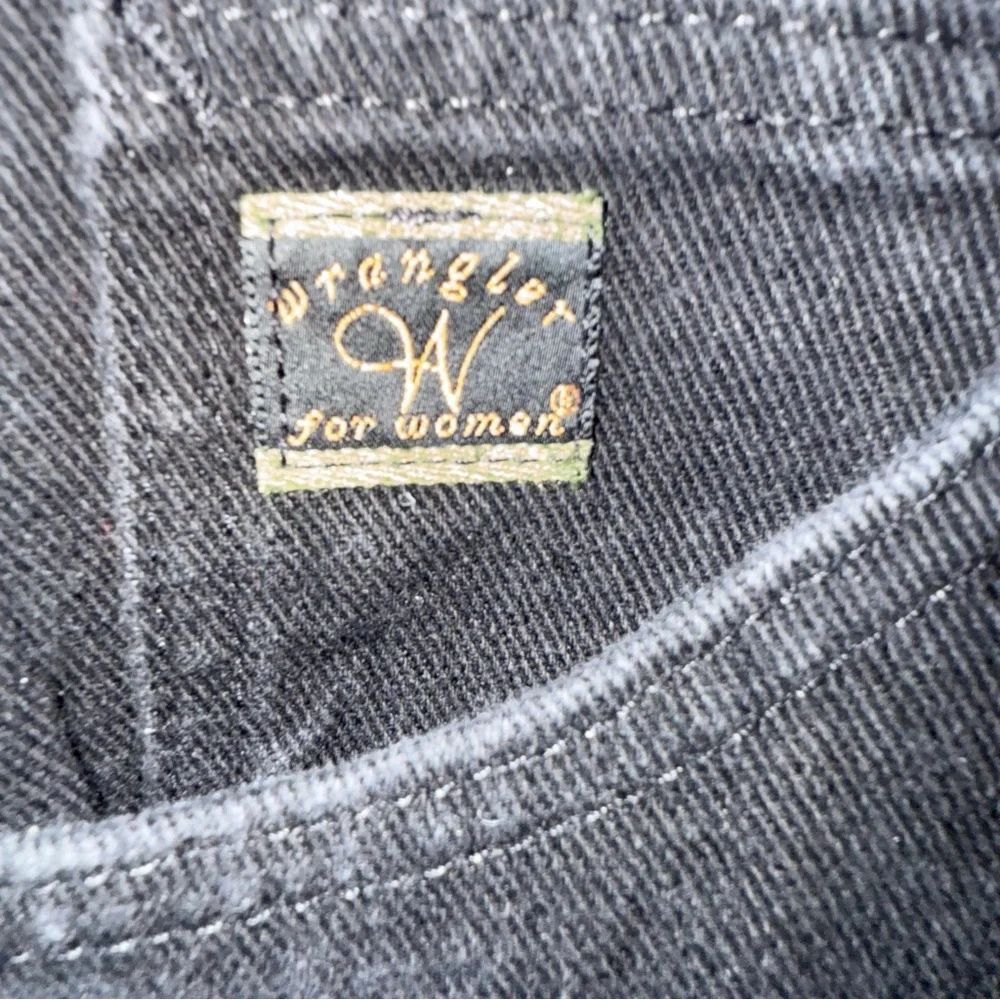Vintage Wrangler Women Black High Waisted Straight Leg Jeans Made in USA‎ 8x32